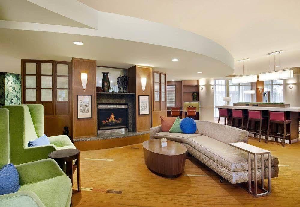 Courtyard Lancaster Hotel Fertility Luaran gambar