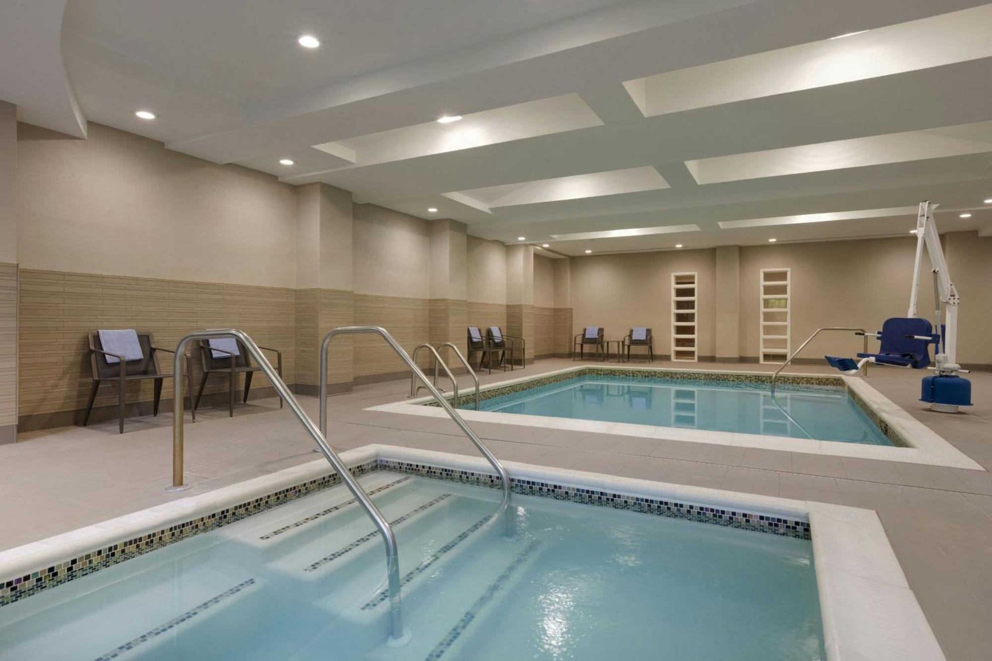 Courtyard Lancaster Hotel Fertility Luaran gambar