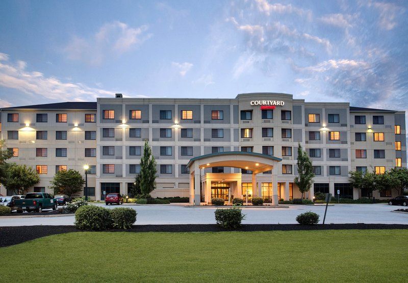 Courtyard Lancaster Hotel Fertility Luaran gambar